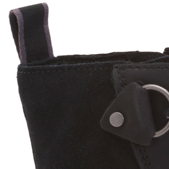 NWT UGG Leather Waterproof Boots with zipper and lace - Picture 7 of 16